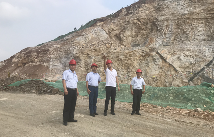 兴业银行安庆分行副行长方劲松到 长银矿业集团调研