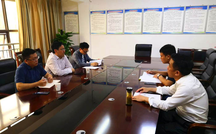 【领导视察】市高新区管委会副主任唐琪虎莅临集团公司督导防汛工作