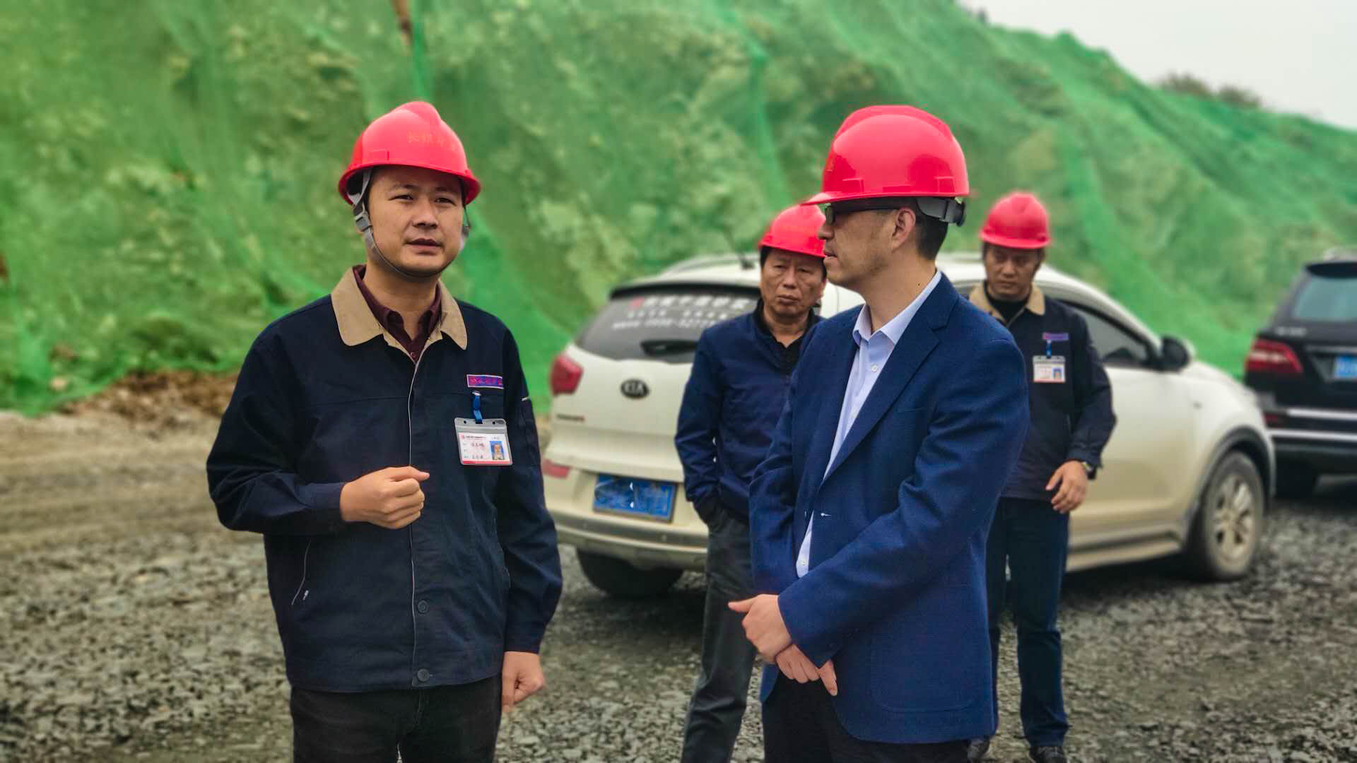 【领导视察】市政协副主席、市工商联主席王晓辉率队莅临集团公司调研指导
